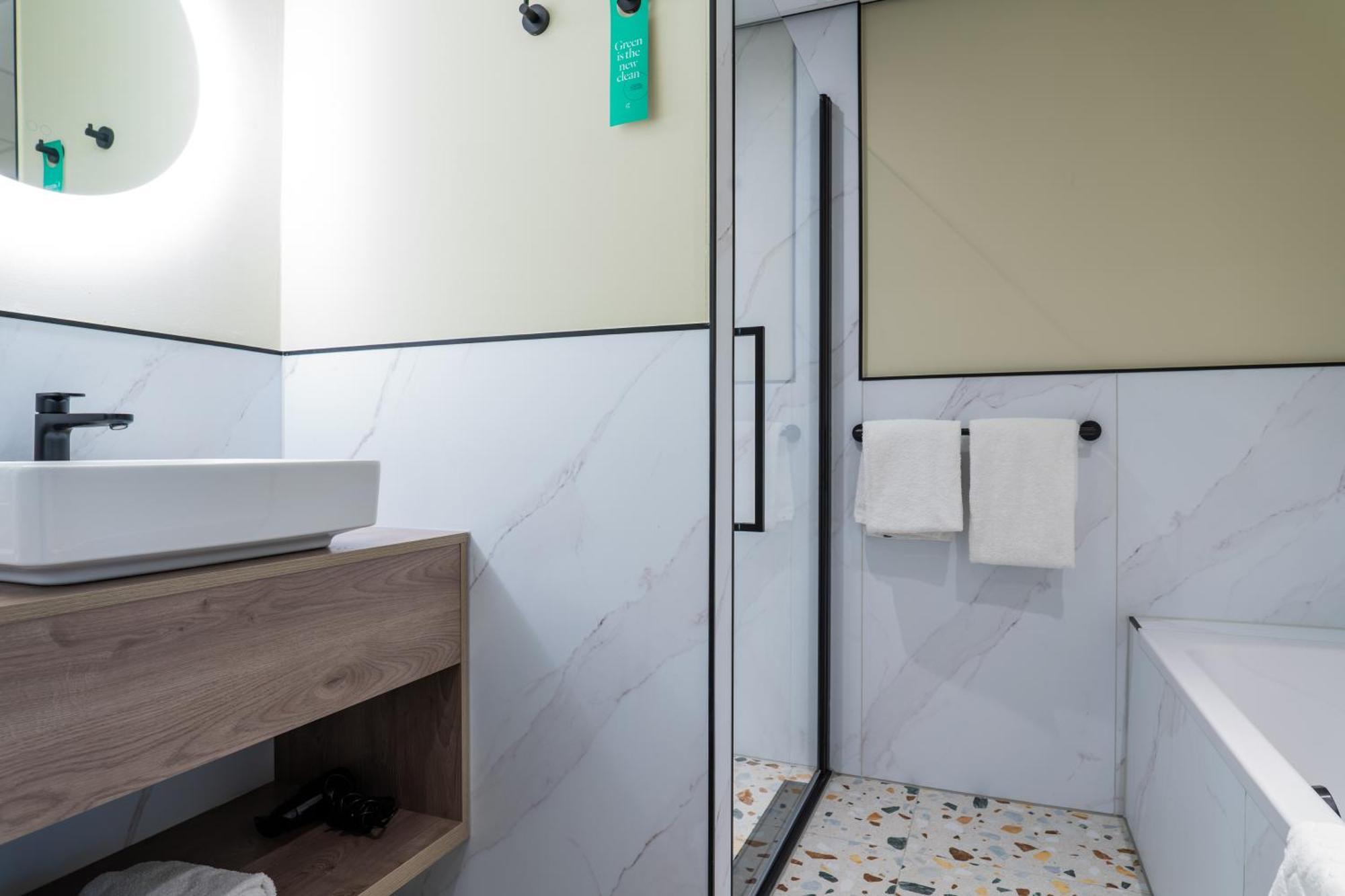 Golden Tulip Leiden Centre Hotel Екстериор снимка